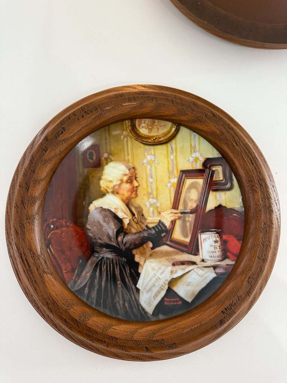Edwin M. Knowles 1988 Norman Rockwell Collector Plate Grandma's Love Wood Frame